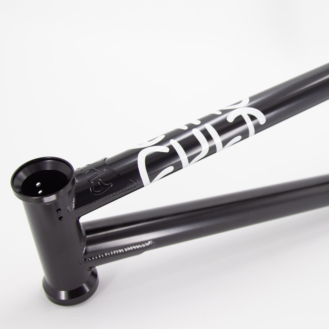 Cult shorty frame hotsell